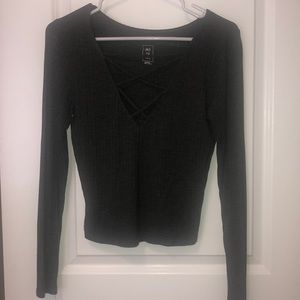 Only worn twice, super soft, super cute!